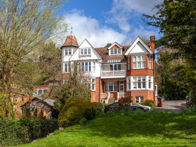 Flat for sale in Reading