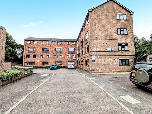 Flat for sale in Amington, Kettlebrook