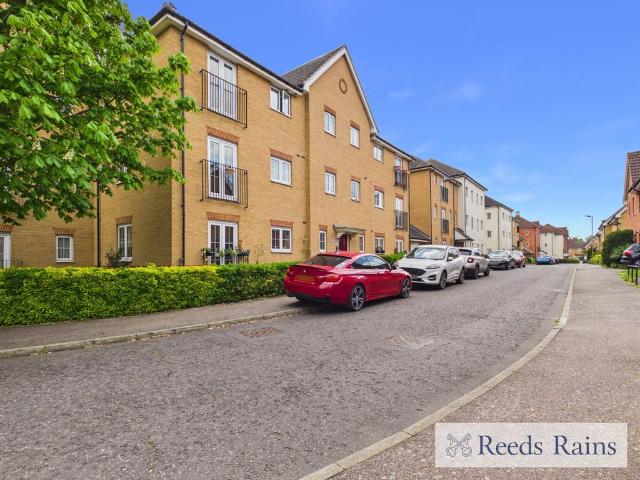 Flat for sale in Greater London