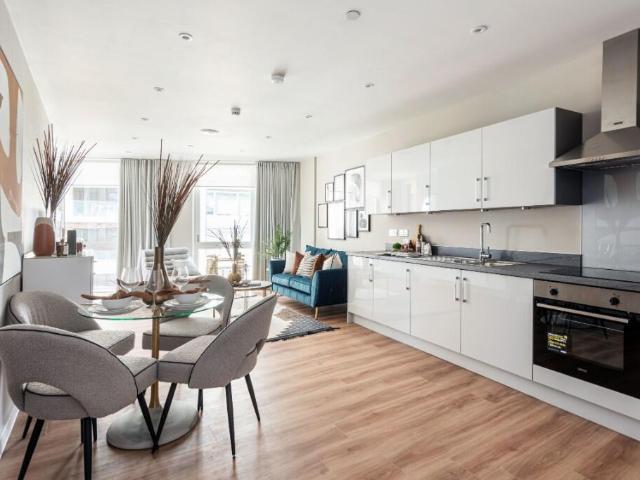 Flat for sale in London Borough of Croydon, Selhurst