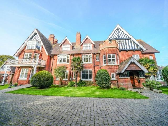 Flat for sale in Comers, Norfolk