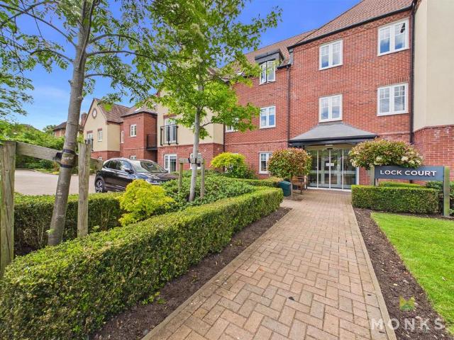 Flat for sale in Mountfields, Frankwell