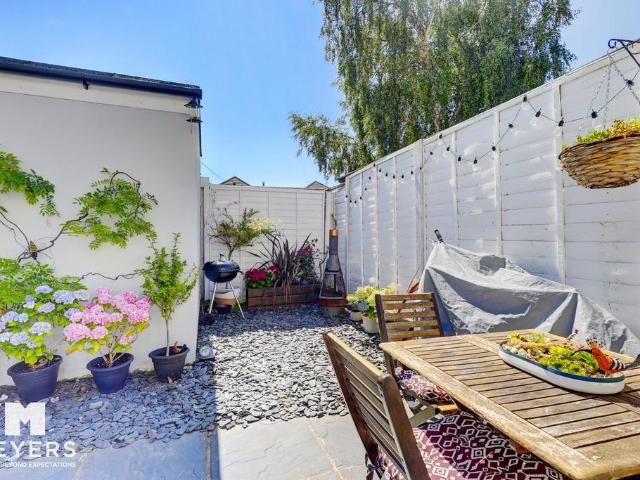 Flat for sale in Bournemouth