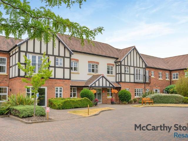 Flat for sale in West Midlands