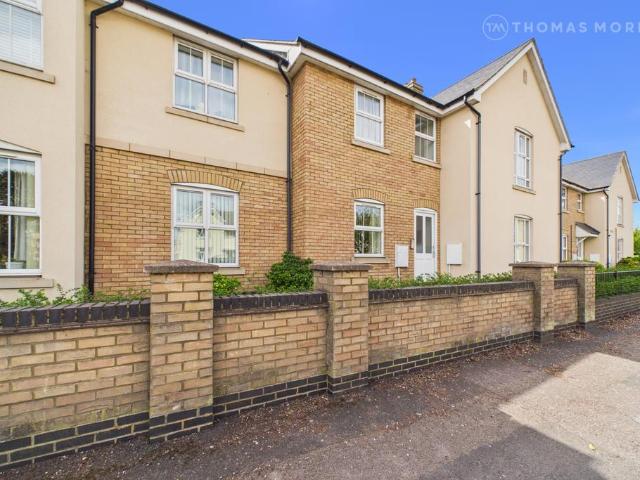 Flat for sale in St. Ives, Huntingdon