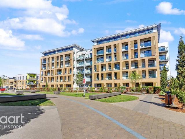 Flat for sale in Moulsham, Chelmsford