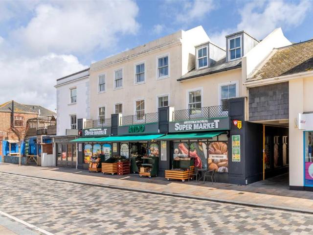 Flat for sale in Worthing, West Sussex