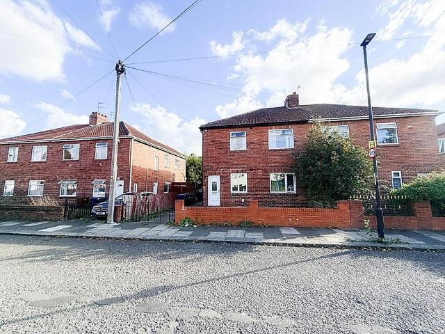 Flat for sale in Byker, Tyne And Wear