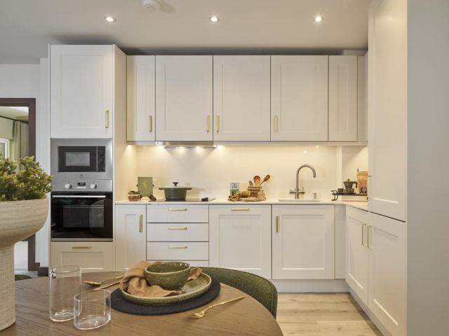 Flat for sale in Aldershot, Hampshire
