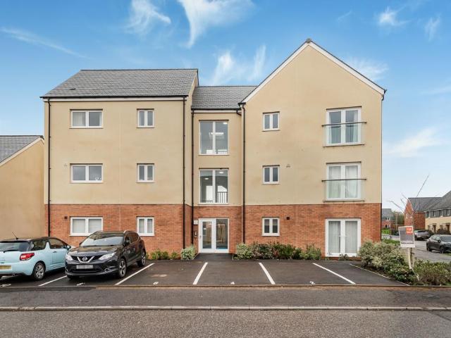 Flat for sale in Budlake, Devon
