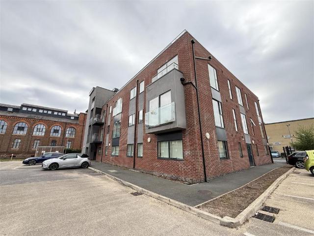 Flat for sale in Hulme, Georgia