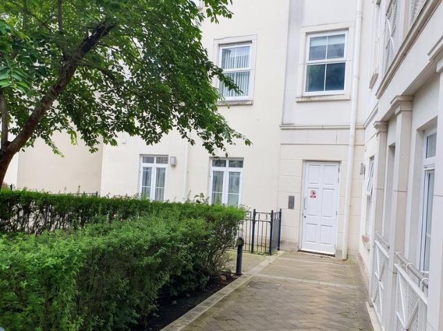 Flat for sale in Dickens Heath, Solihull