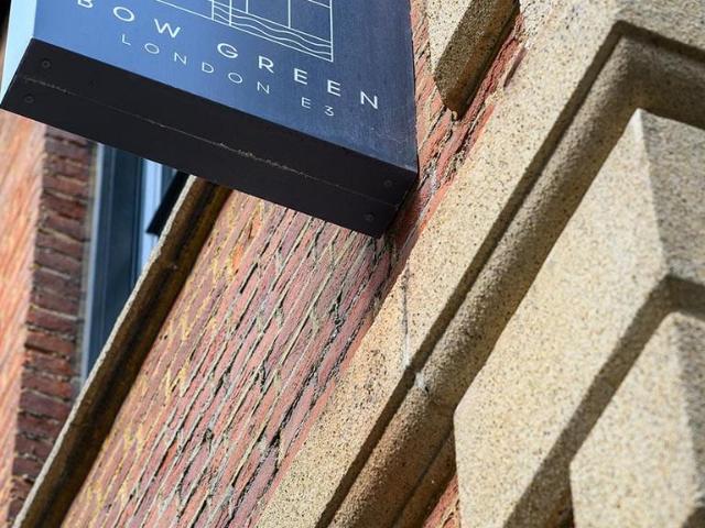 Flat for sale in Bromley-by-Bow, Mile End