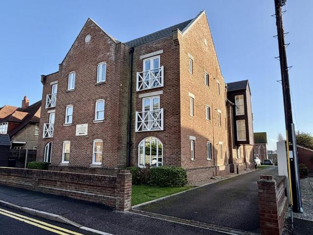 Flat for sale in Weymouth, East Dorset