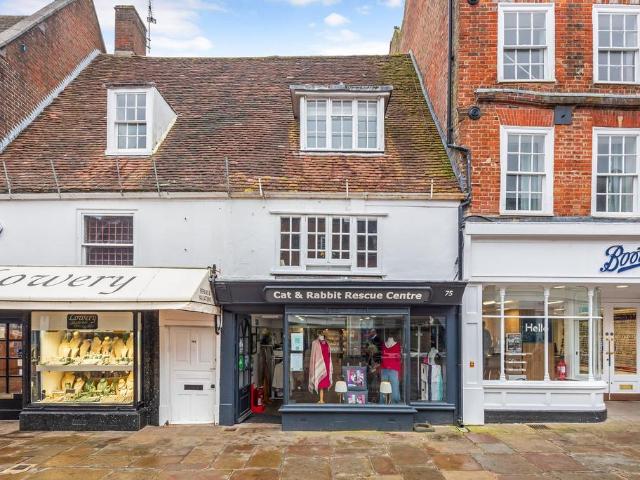 Flat for sale in Chichester, Littlecote