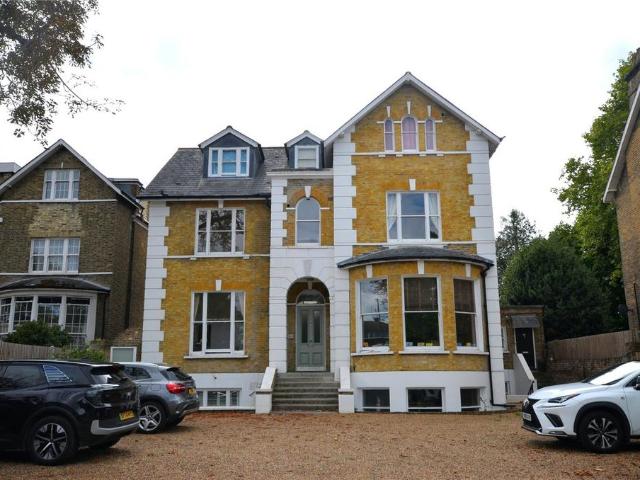 Flat for sale in Horn Park, Cat Hill