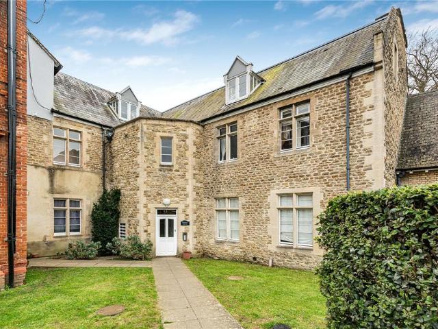 Flat for sale in The Slade, Oxfordshire