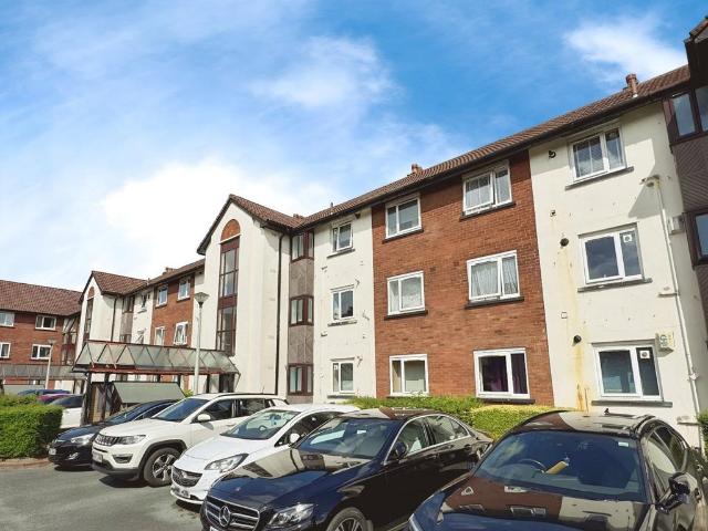 Flat for sale in Little Bolton, Salford