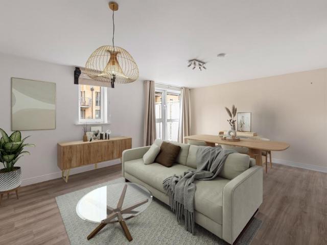 Flat for sale in Millennium Quay, Greater London