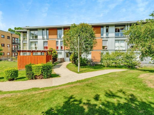 Flat for sale in Three Bridges, Glynde