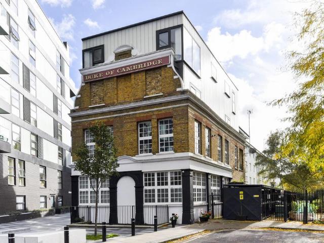 Flat for sale in Bethnal Green, Greater London