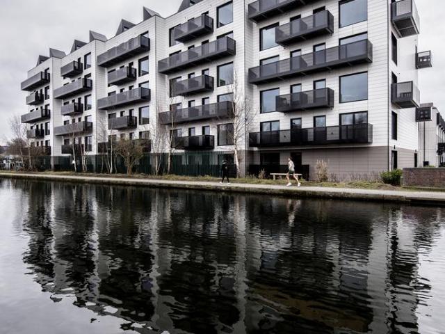 Flat for sale in B16, Ladywood