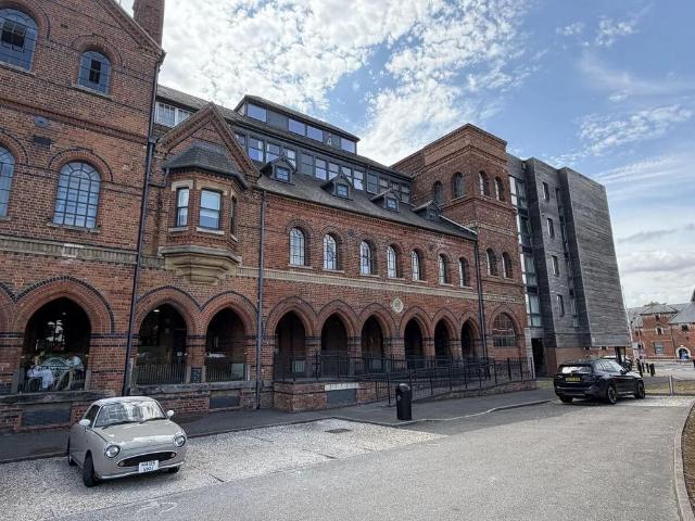 Flat for sale in Alverton, East Midlands
