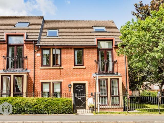 Flat for sale in Bolton, Starling