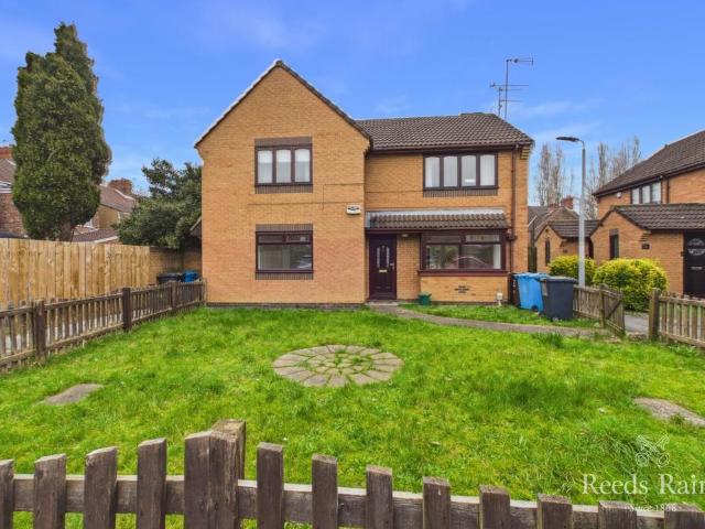 Flat for sale in Avenues, Hull