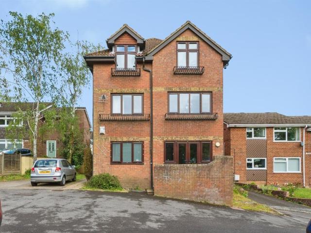 Flat for sale in Bitterne, Isle Of Man