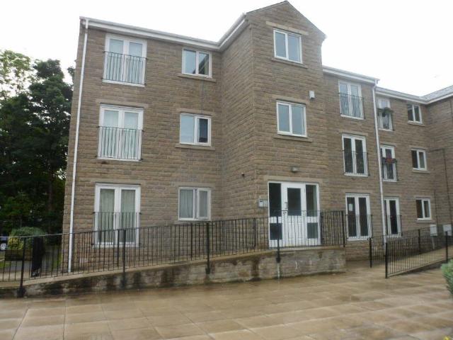 Flat for sale in Cleckheaton, West Yorkshire