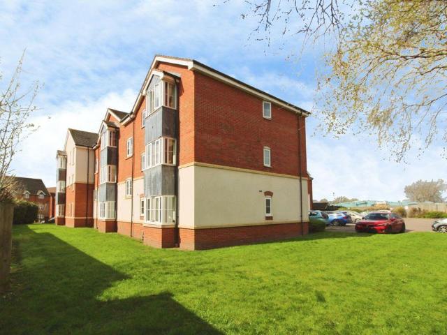 Flat for sale in Aldridge, West Midlands
