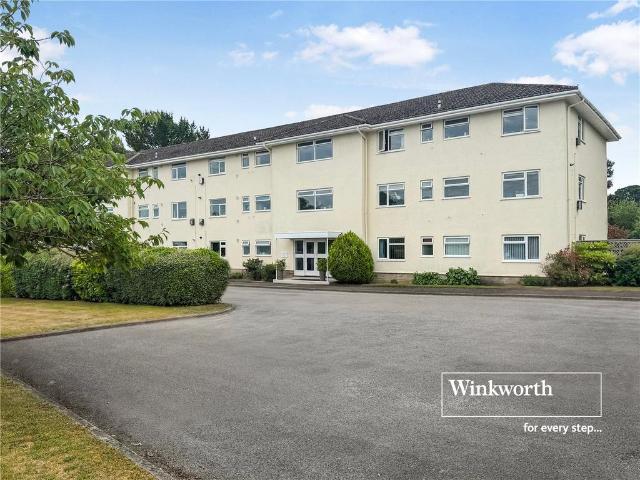 Flat for sale in Tricketts Cross, Ferndown