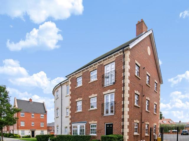 Flat for sale in Lubbesthorpe, Pinfold