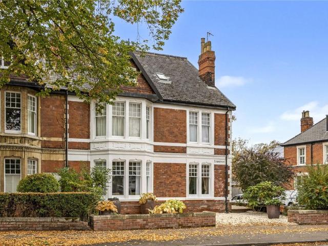 Flat for sale in Golden Valley, Gloucestershire