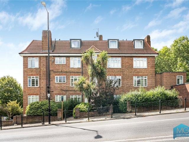 Flat for sale in London Borough of Haringey, Greater London