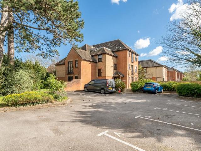 Flat for sale in Portswood Park, City Of Southampton