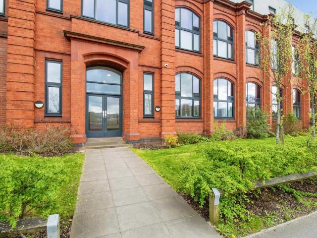 Flat for sale in Hillfields, West Midlands