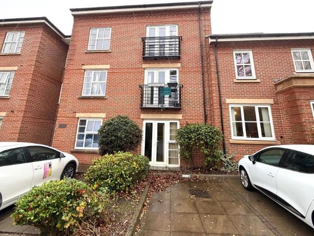 Flat for sale in Gravelly Hill, West Midlands