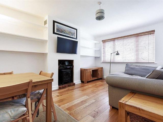 Flat for sale in Greater London