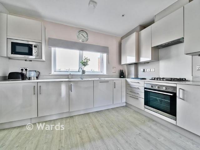 Flat for sale in Oxenden, The Bridge