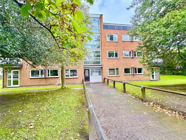 Flat for sale in Withington, Manchester