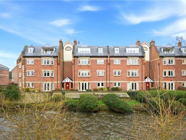 Flat for sale in Ripon, North Yorkshire