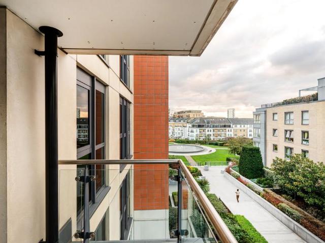 Flat for sale in Imperial Wharf, Greater London