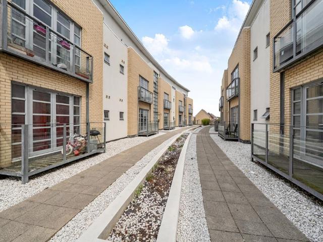 Flat for sale in Greater London