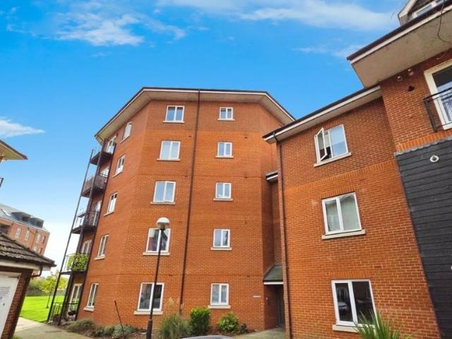 Flat for sale in Hockerill, Colliers End