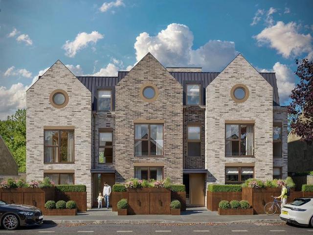 Flat for sale in Snaresbrook, Greater London