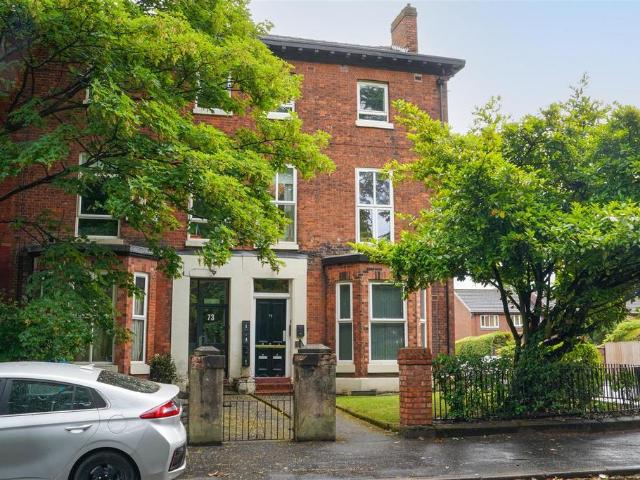 Flat for sale in Georgia, Greater Manchester