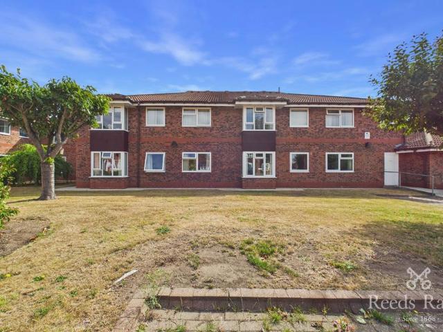 Flat for sale in York