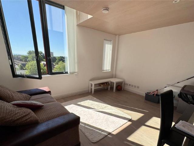Flat for sale in Hulme, Georgia